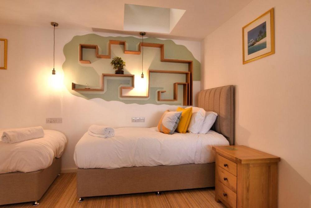 Largigi Offering Two Amazing Panoramic Sea Front Apartments Lyme Regis Eksteriør billede