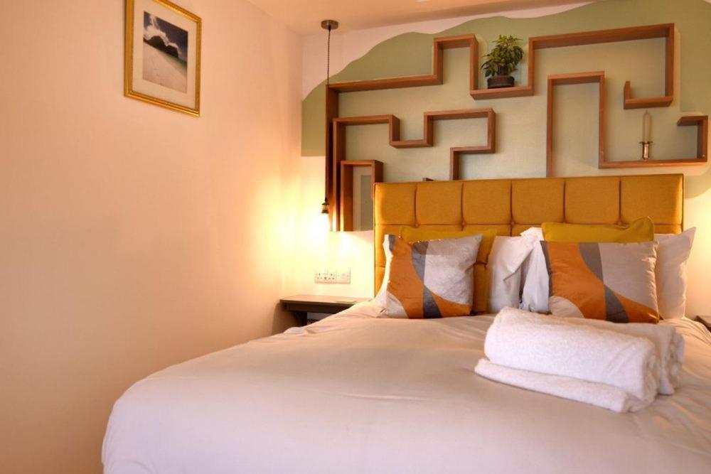 Largigi Offering Two Amazing Panoramic Sea Front Apartments Lyme Regis Eksteriør billede