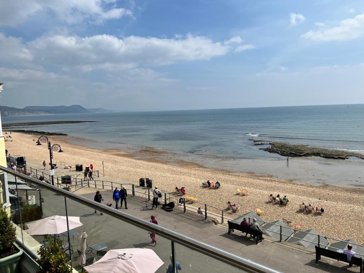 Largigi Offering Two Amazing Panoramic Sea Front Apartments Lyme Regis Eksteriør billede
